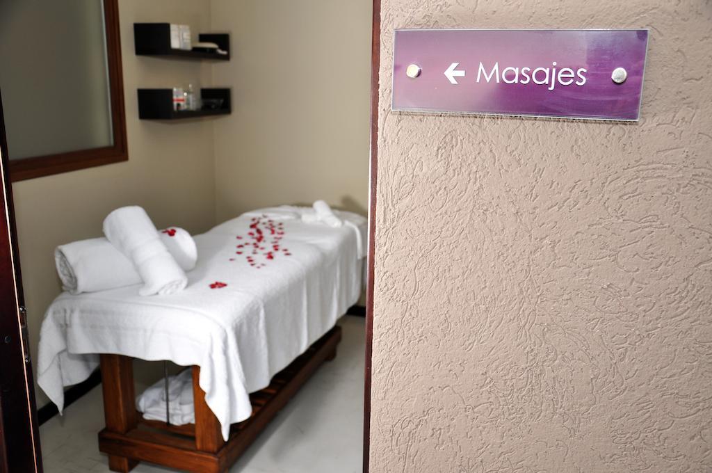 Monasterio Hotel Boutique ซานคาร์ลอส เด บาริโลเช ภายนอก รูปภาพ